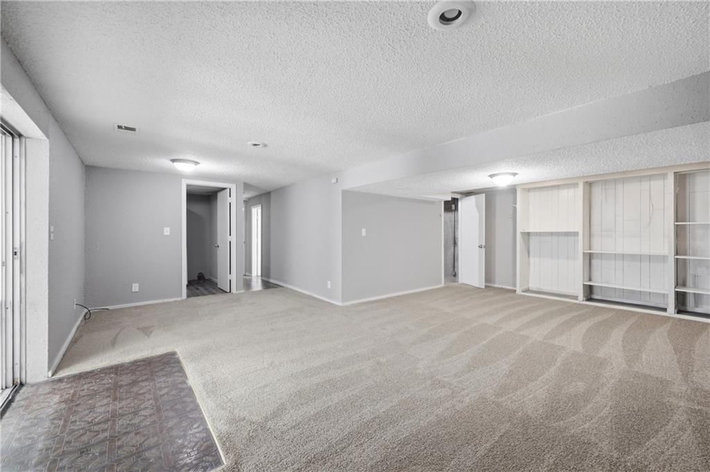 9604 E 67th Terrace — photo 32