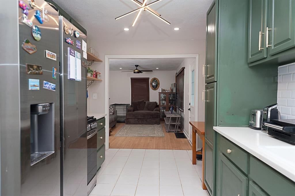 10813 E 58TH Terrace — photo 4