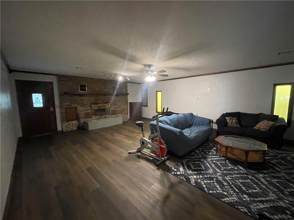 1311 W 1st Street — photo 17
