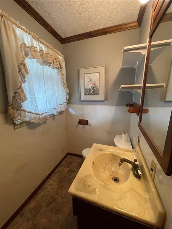 1311 W 1st Street — photo 18