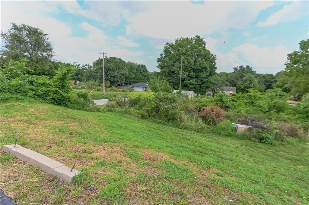 2701 Blue Ridge Boulevard — photo 22