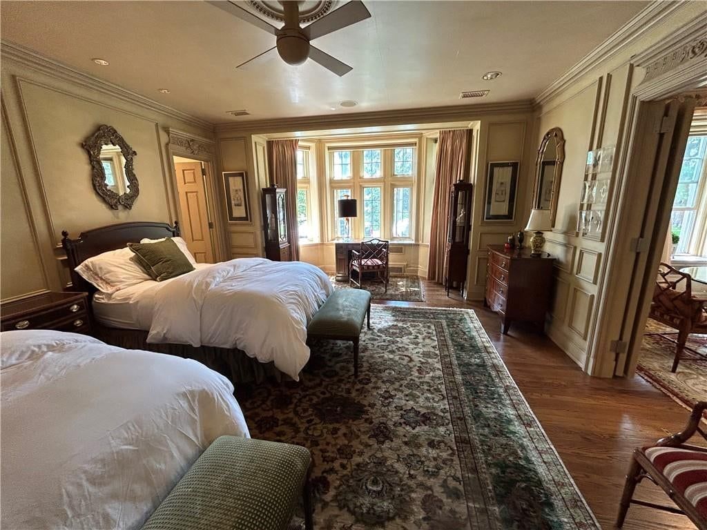 5049 WORNALL Road — photo 7
