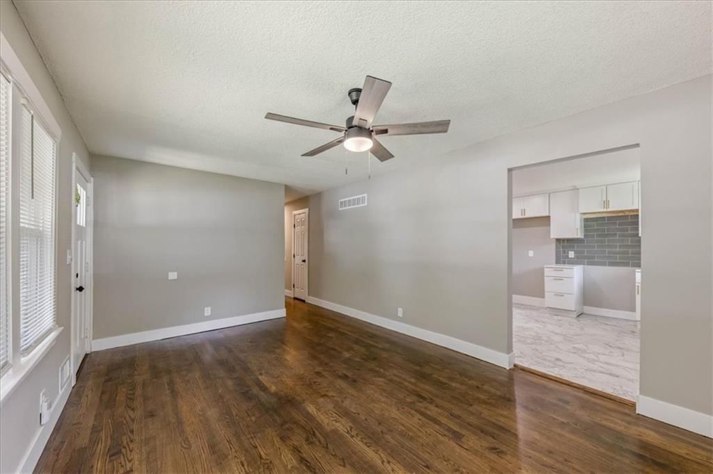8116 Wayne Avenue — photo 4