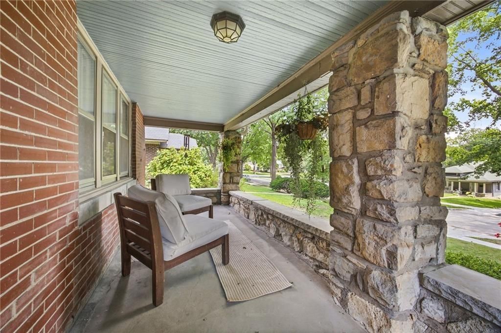 6412 McGee Street — photo 3