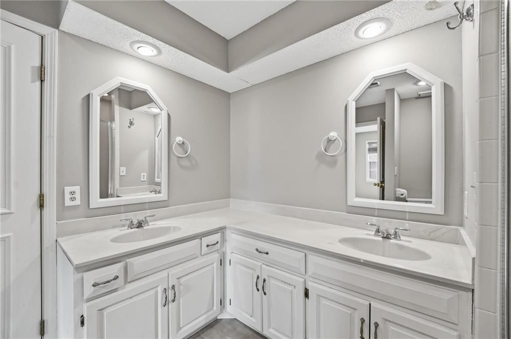 7460 Nall Avenue — photo 27