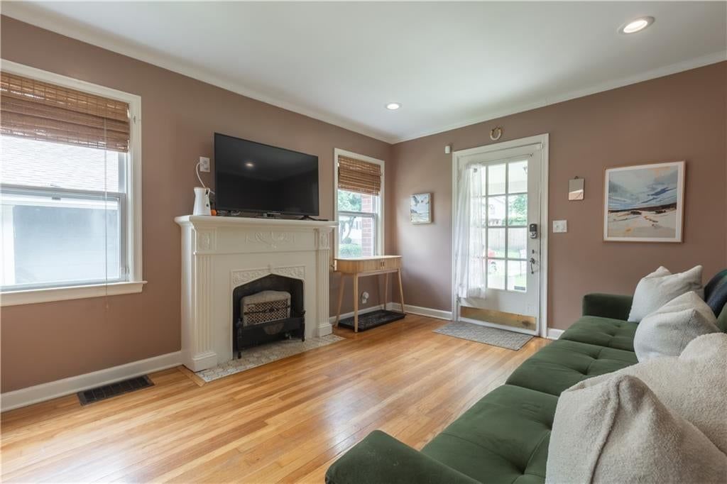 7314 Grand Avenue — photo 10