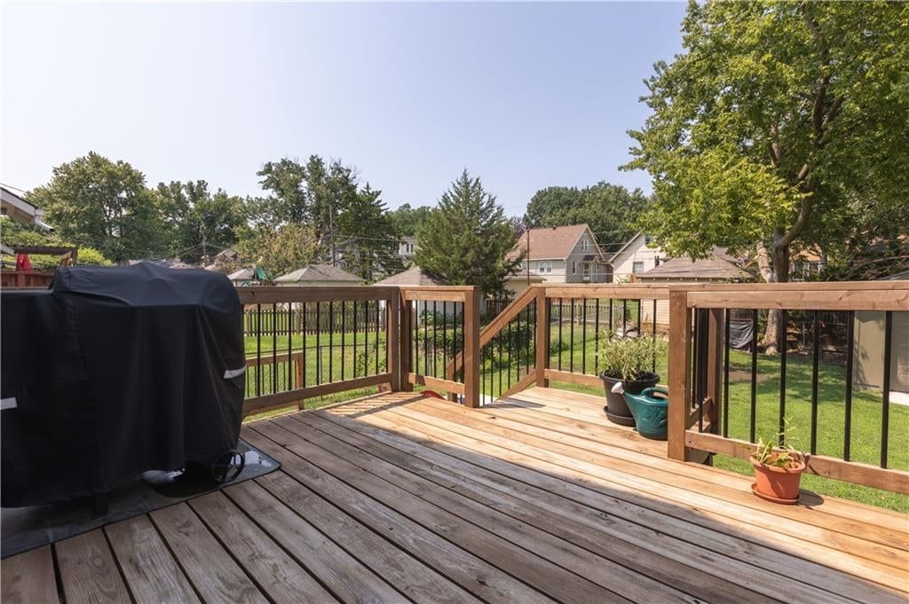 7314 Grand Avenue — photo 32