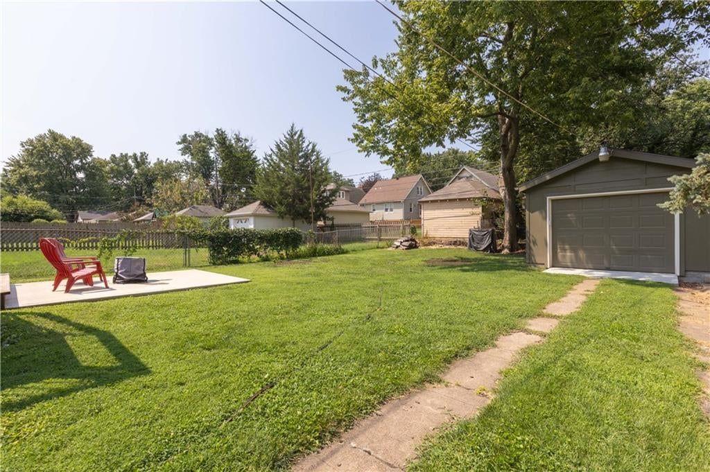 7314 Grand Avenue — photo 36