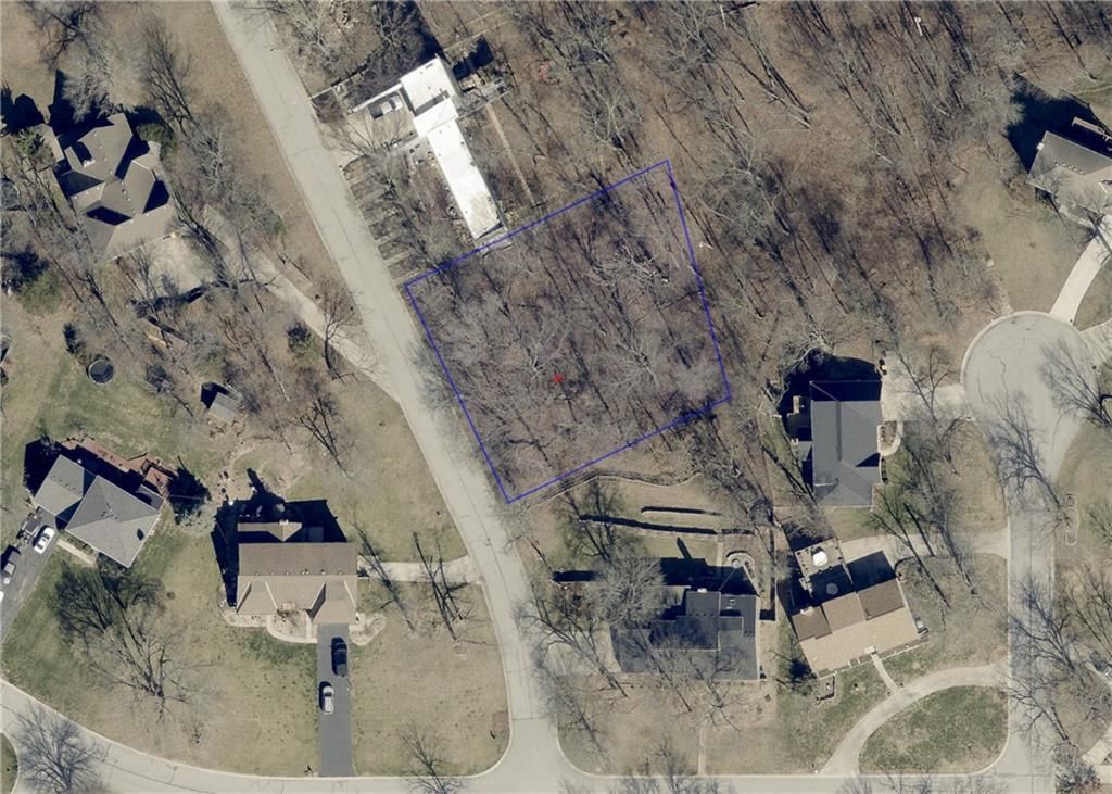 4727 Park Street, Shawnee, KS: listing photo 2