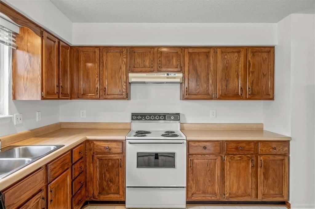 10300 Haskins Street — photo 12