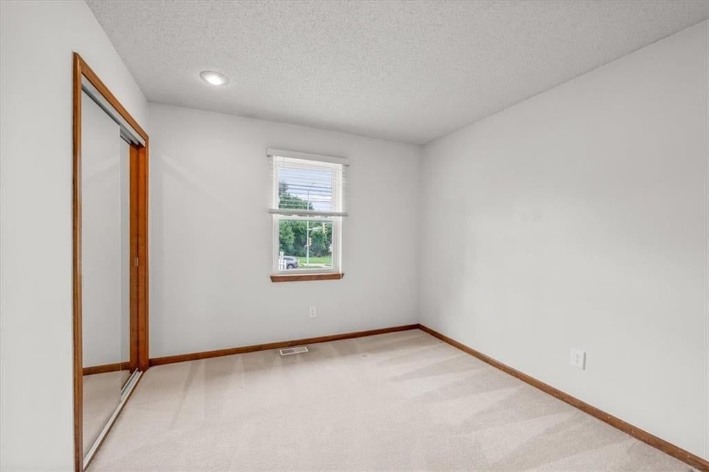10300 Haskins Street — photo 14