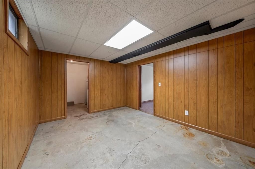 10300 Haskins Street — photo 23