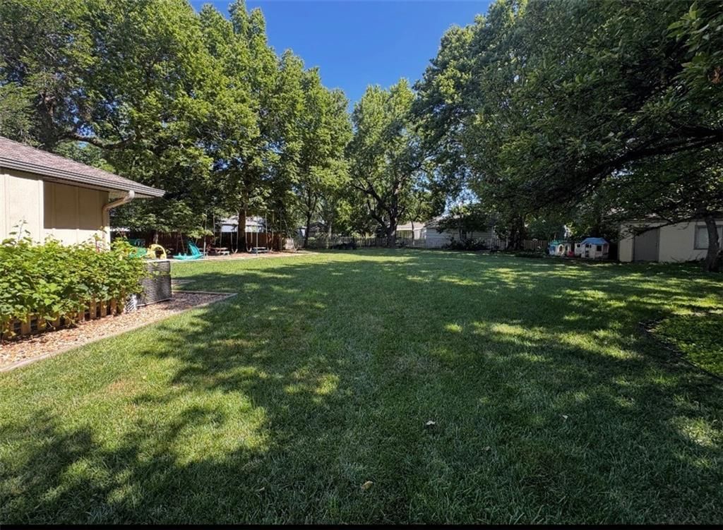 7200 W 83rd Street — photo 32
