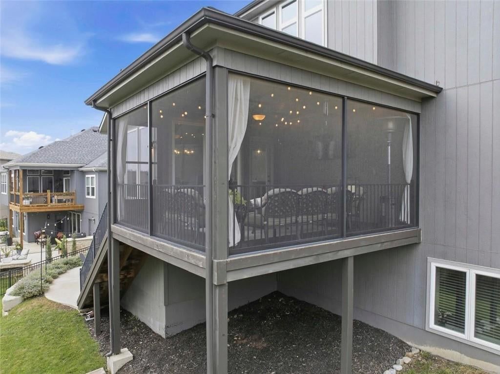 9784 Houston Street — photo 19