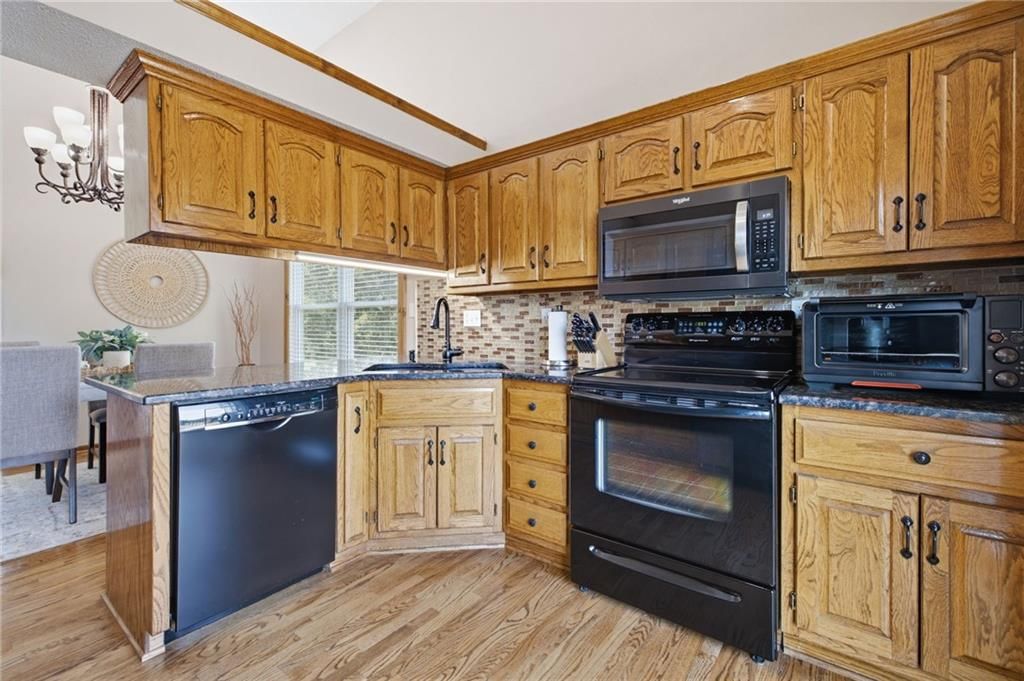 1301 Tabitha Lane — photo 15