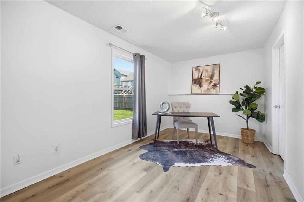 1301 Tabitha Lane — photo 33