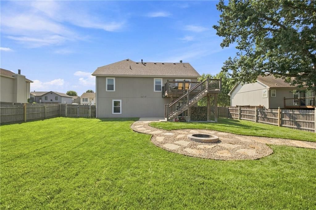 1301 Tabitha Lane — photo 45