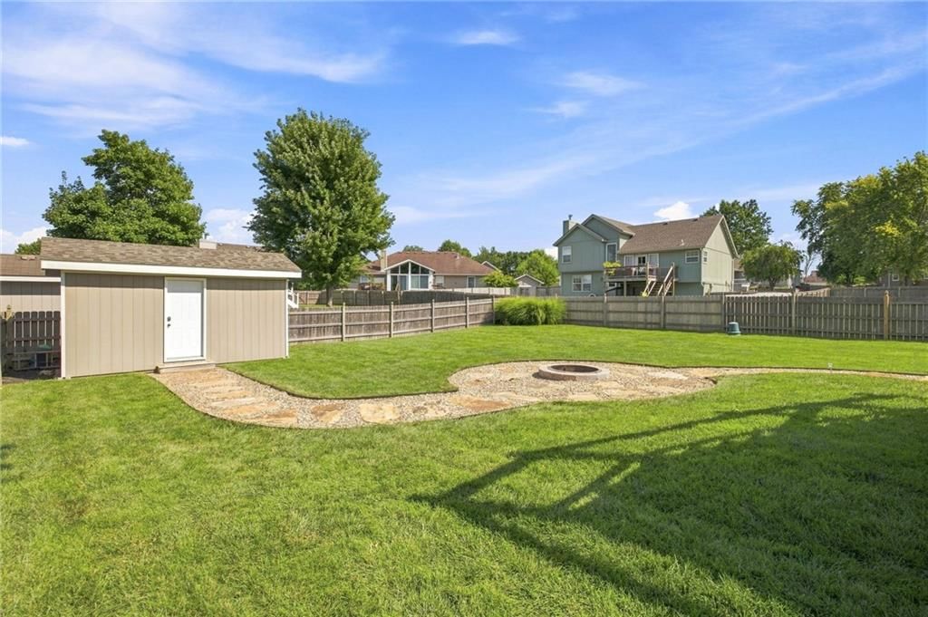 1301 Tabitha Lane — photo 47