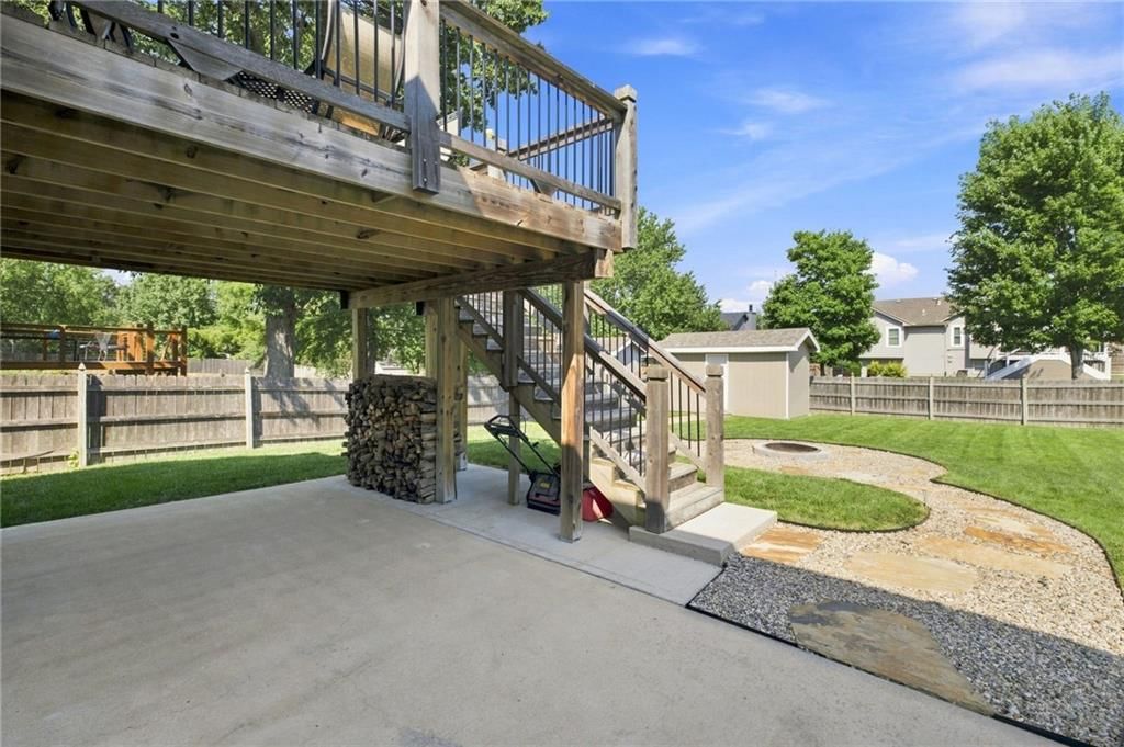 1301 Tabitha Lane — photo 48