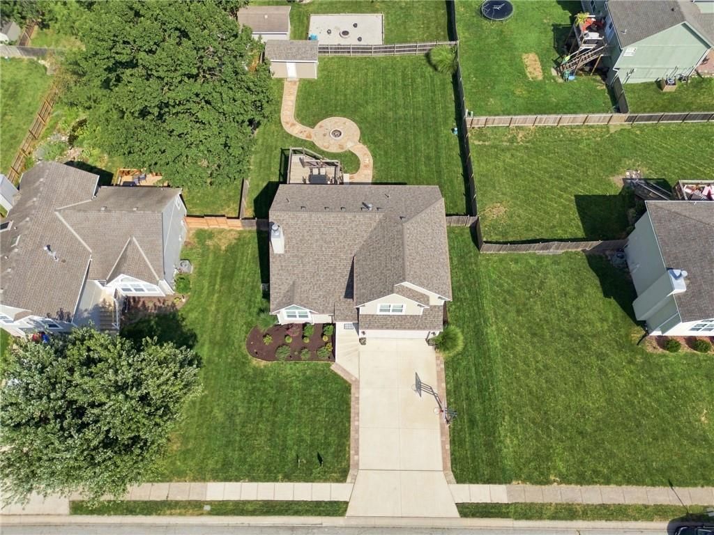 1301 Tabitha Lane — photo 49