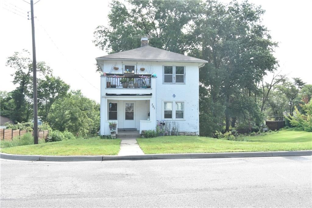701 Old Orchard Avenue — photo 2