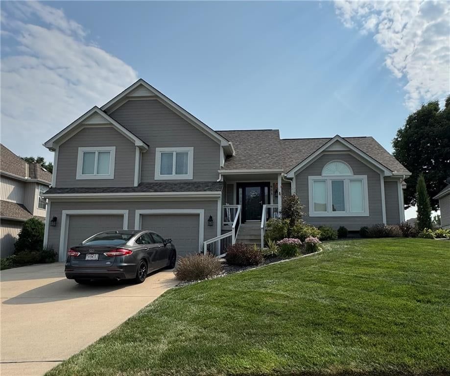 905 NE 100th Court — photo 1