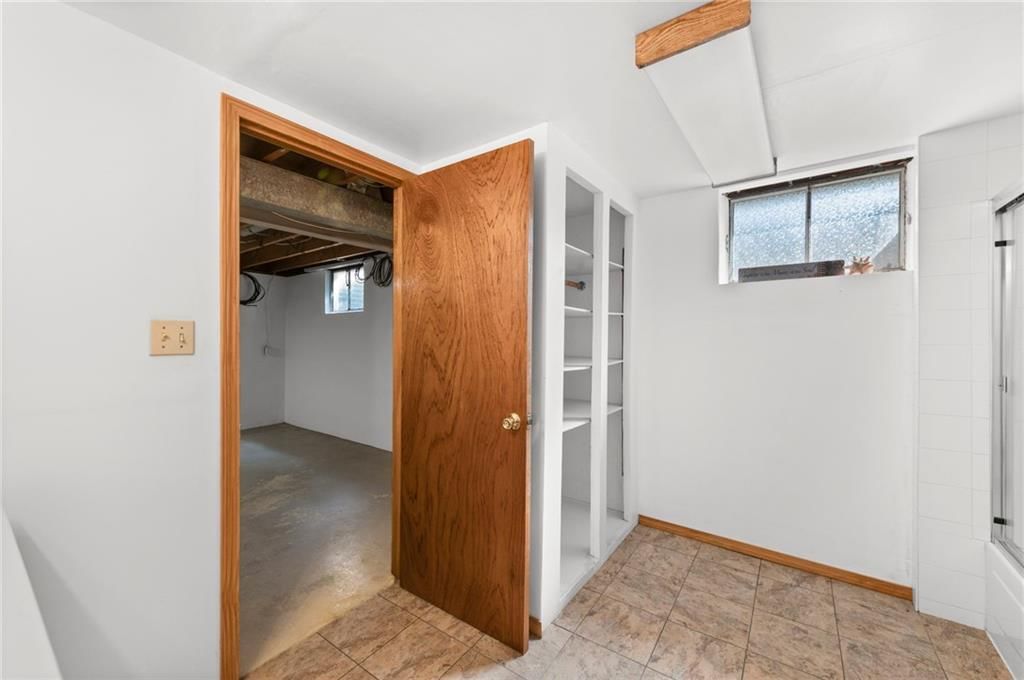 1630 NE 48th Terrace — photo 35