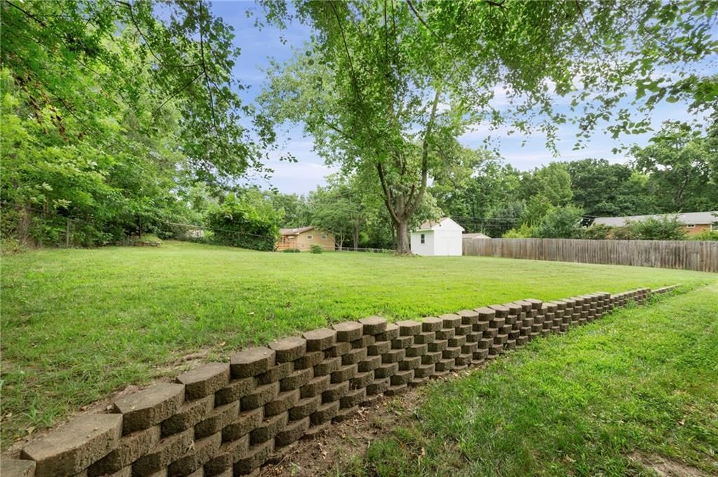 1630 NE 48th Terrace — photo 43