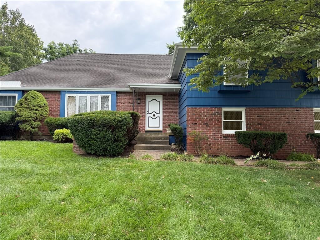 607 Montcrew Street — photo 1