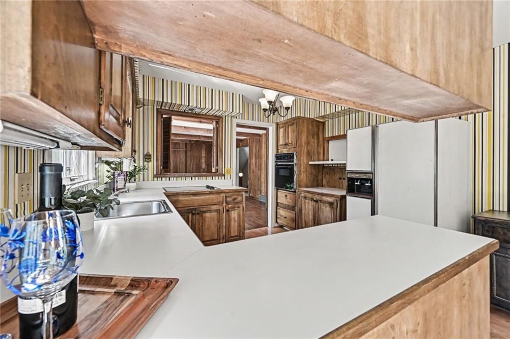 607 Montcrew Street — photo 12