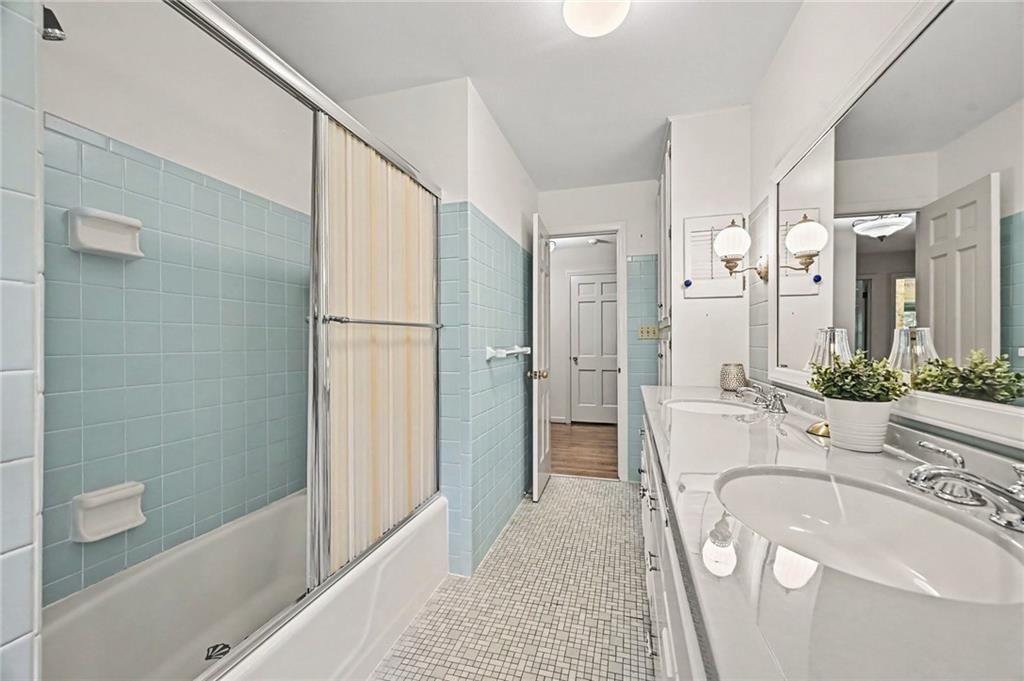 607 Montcrew Street — photo 22