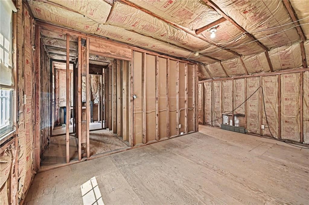 607 Montcrew Street — photo 33