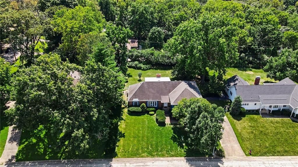 607 Montcrew Street — photo 40