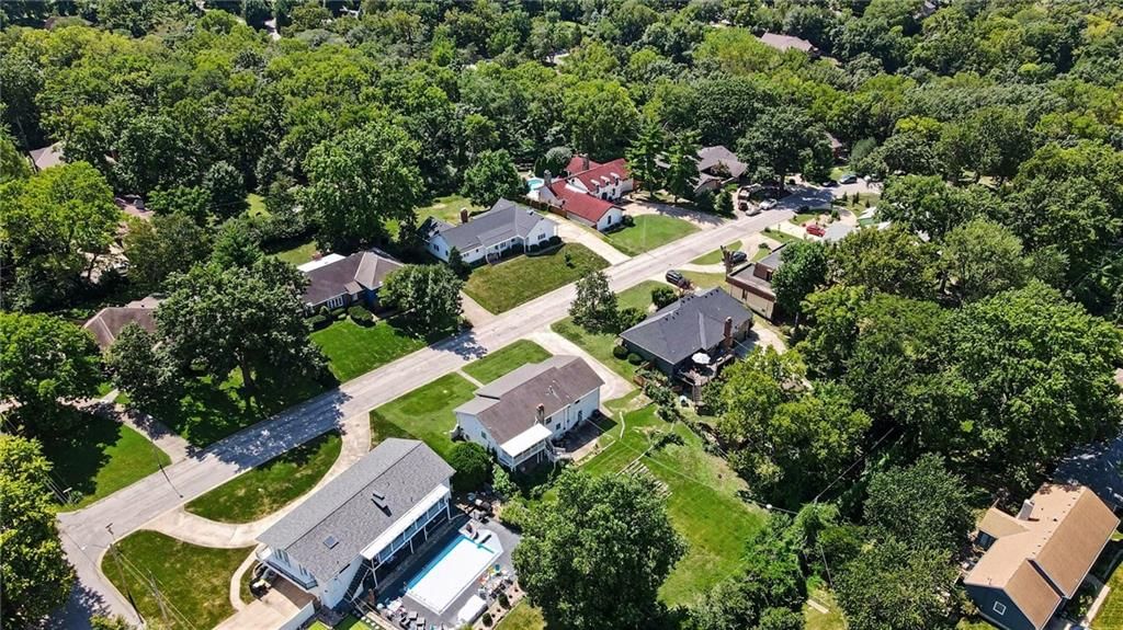 607 Montcrew Street — photo 41