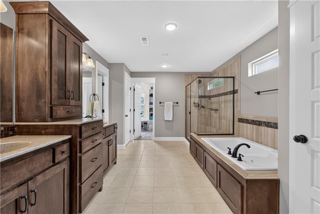 4410 NE 78th Street — photo 42