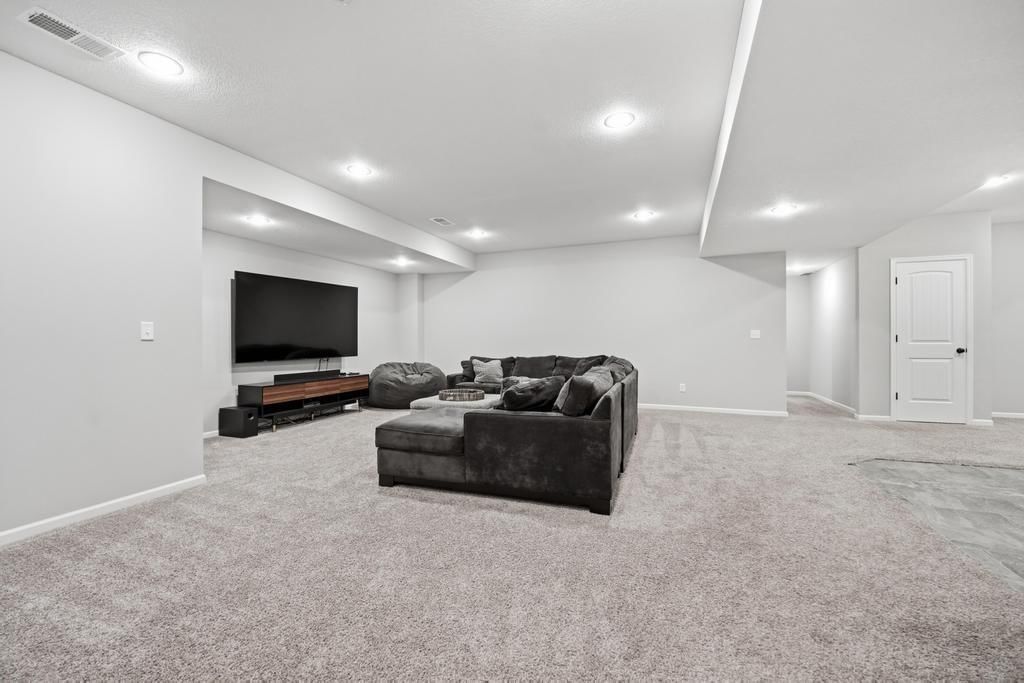 4333 SE Trotter Drive — photo 9