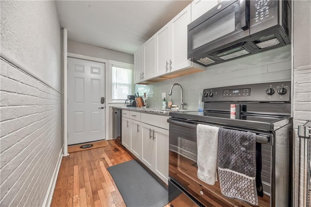 1813 W 41st Street — photo 13