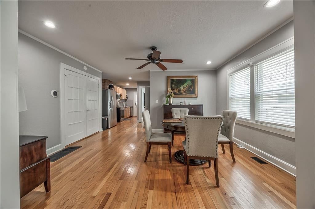 1813 W 41st Street — photo 18