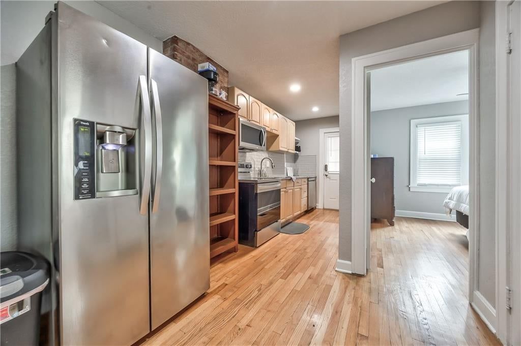 1813 W 41st Street — photo 22