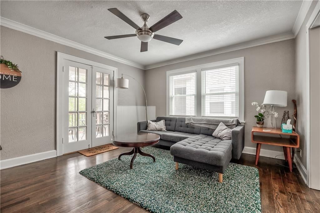 1813 W 41st Street — photo 27