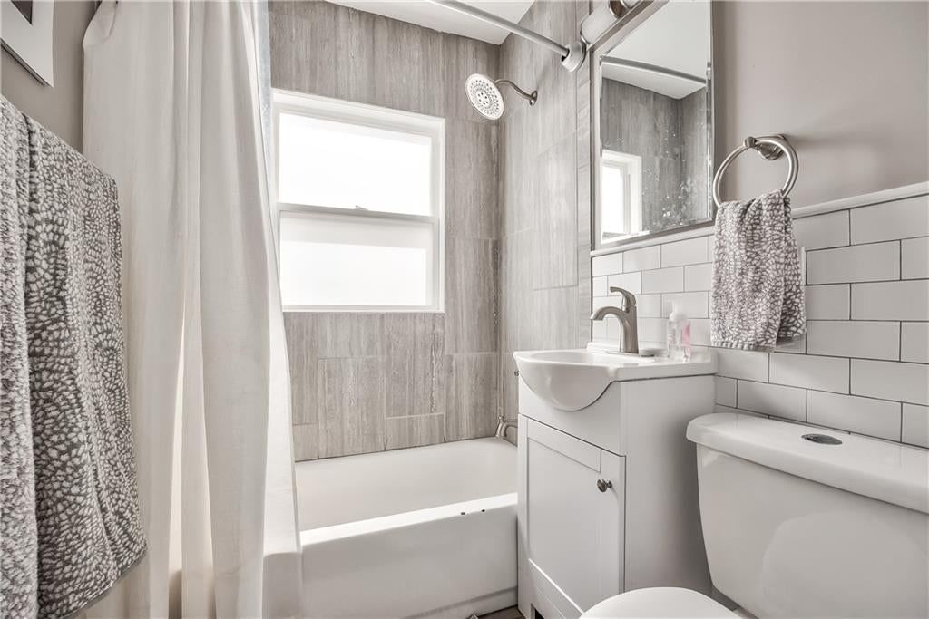 1813 W 41st Street — photo 33