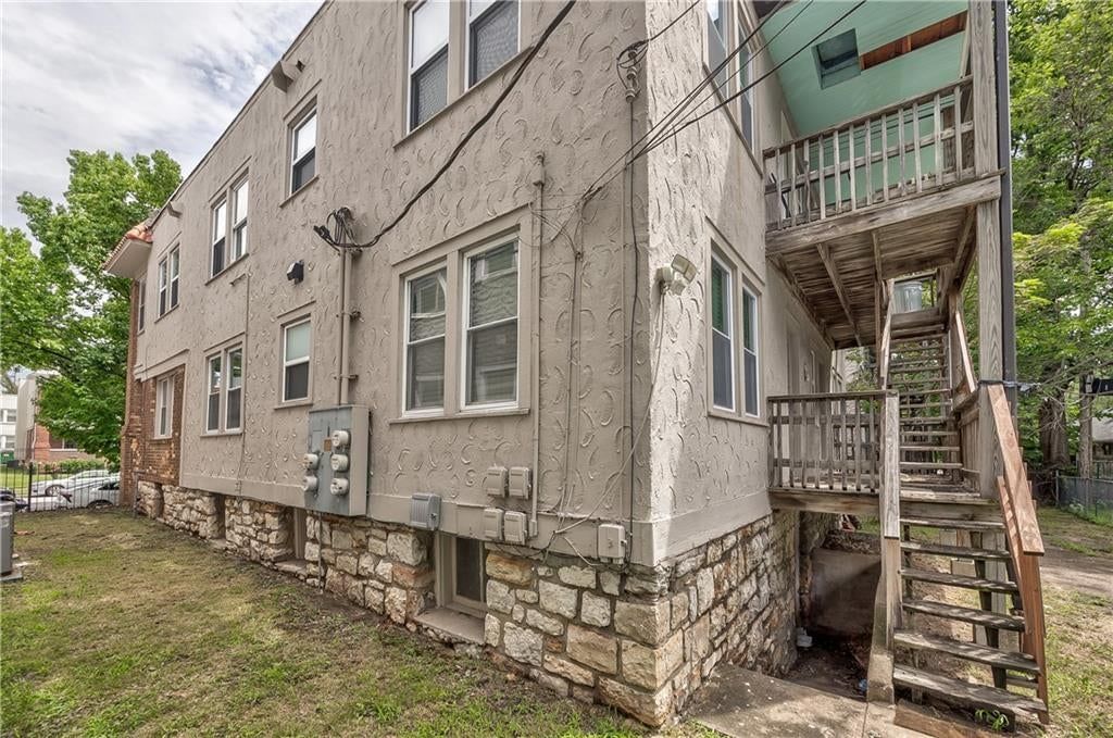 1813 W 41st Street — photo 41