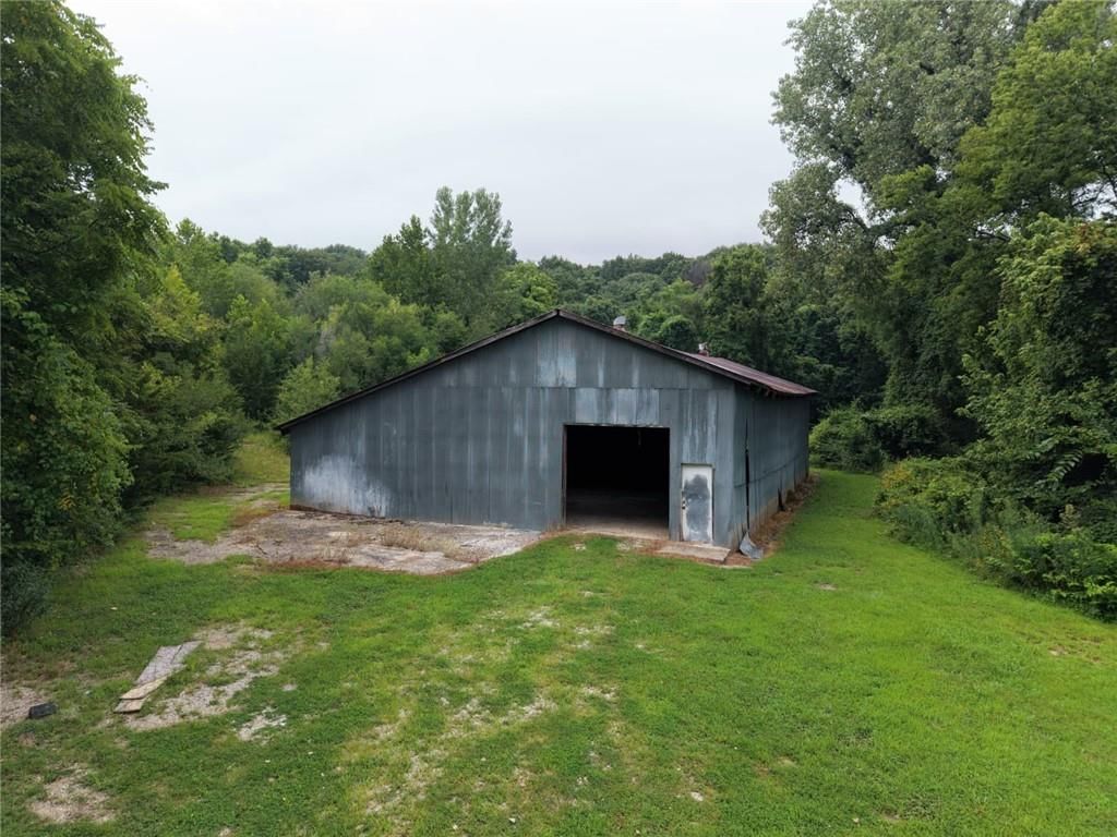 9800 Hutton Road — photo 82
