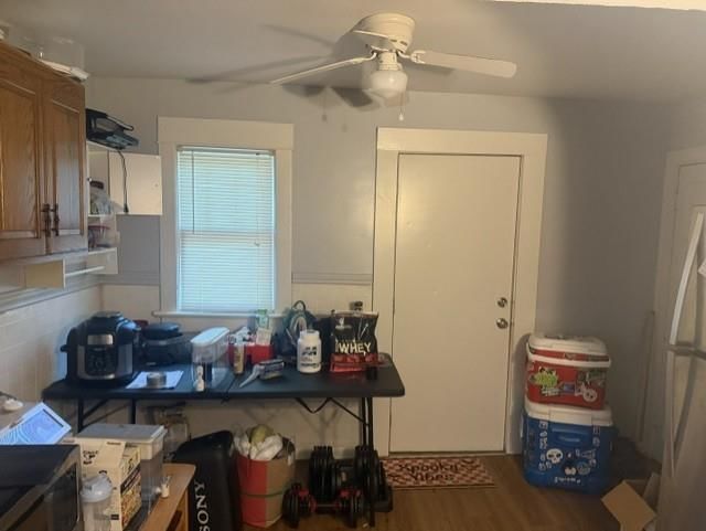 10120 GOLF Avenue — photo 4