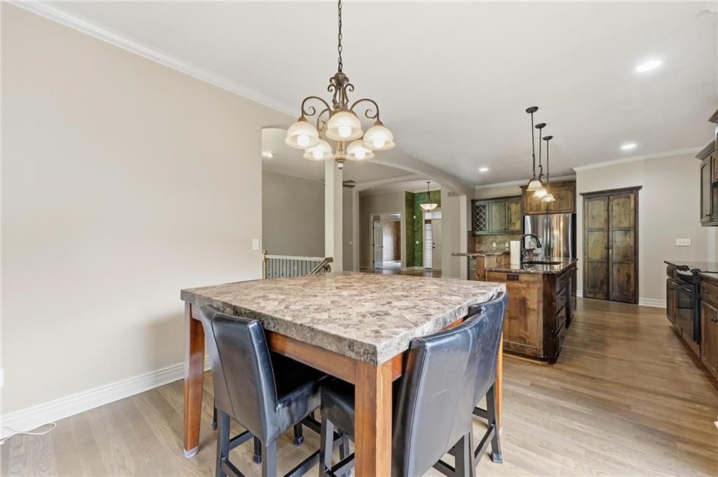 9038 N Saint Clair Avenue — photo 13