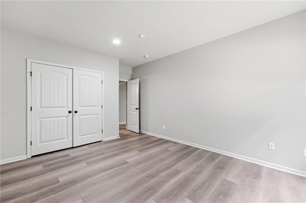 9038 N Saint Clair Avenue — photo 37