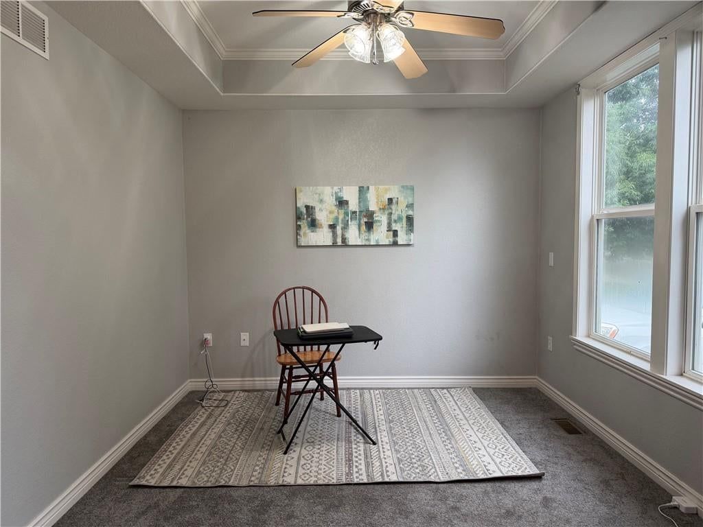 5217 Carson Drive — photo 2