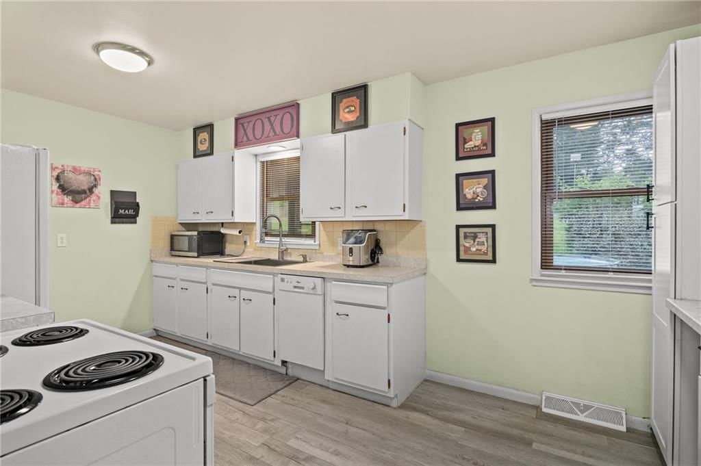 2705 Cedar Street — photo 10