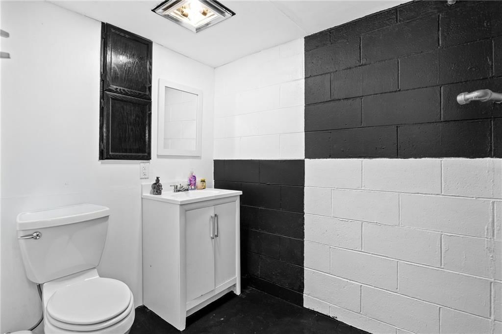 2705 Cedar Street — photo 25