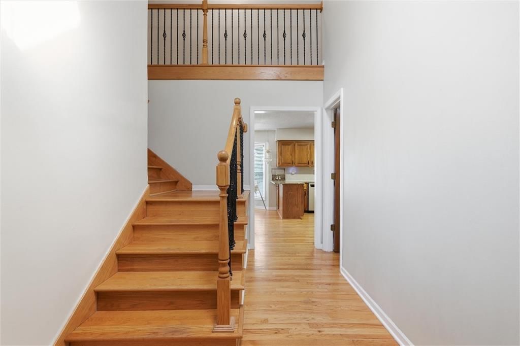 1240 E Sleepy Hollow Drive — photo 3